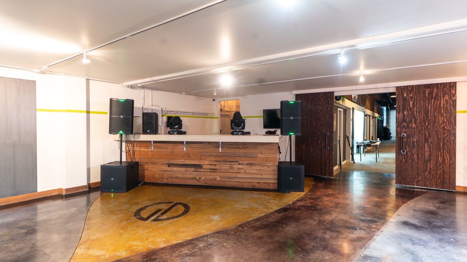 1712 Studios front area